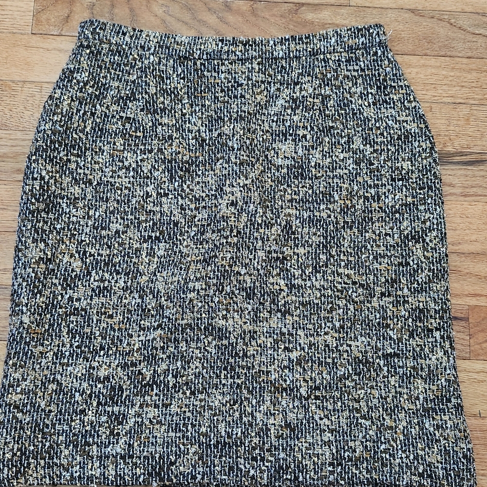 Carolina Herrera Textured Black and Gold Pencil Skirt